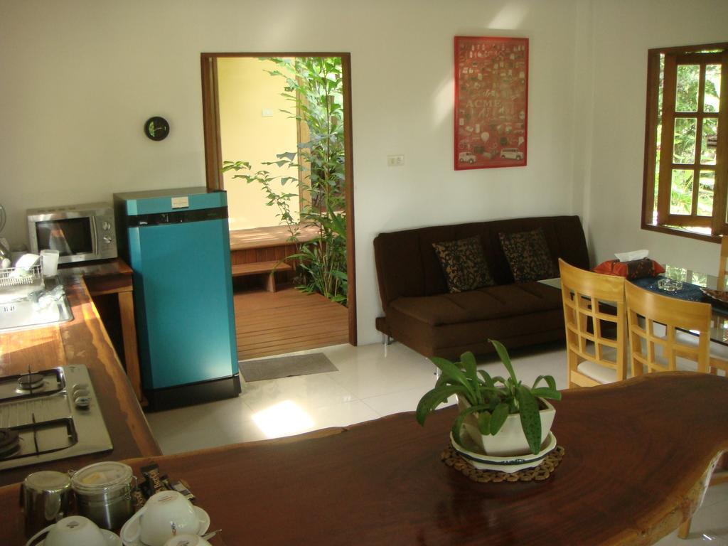 Bed and Breakfast La Cigale Тау Номер фото