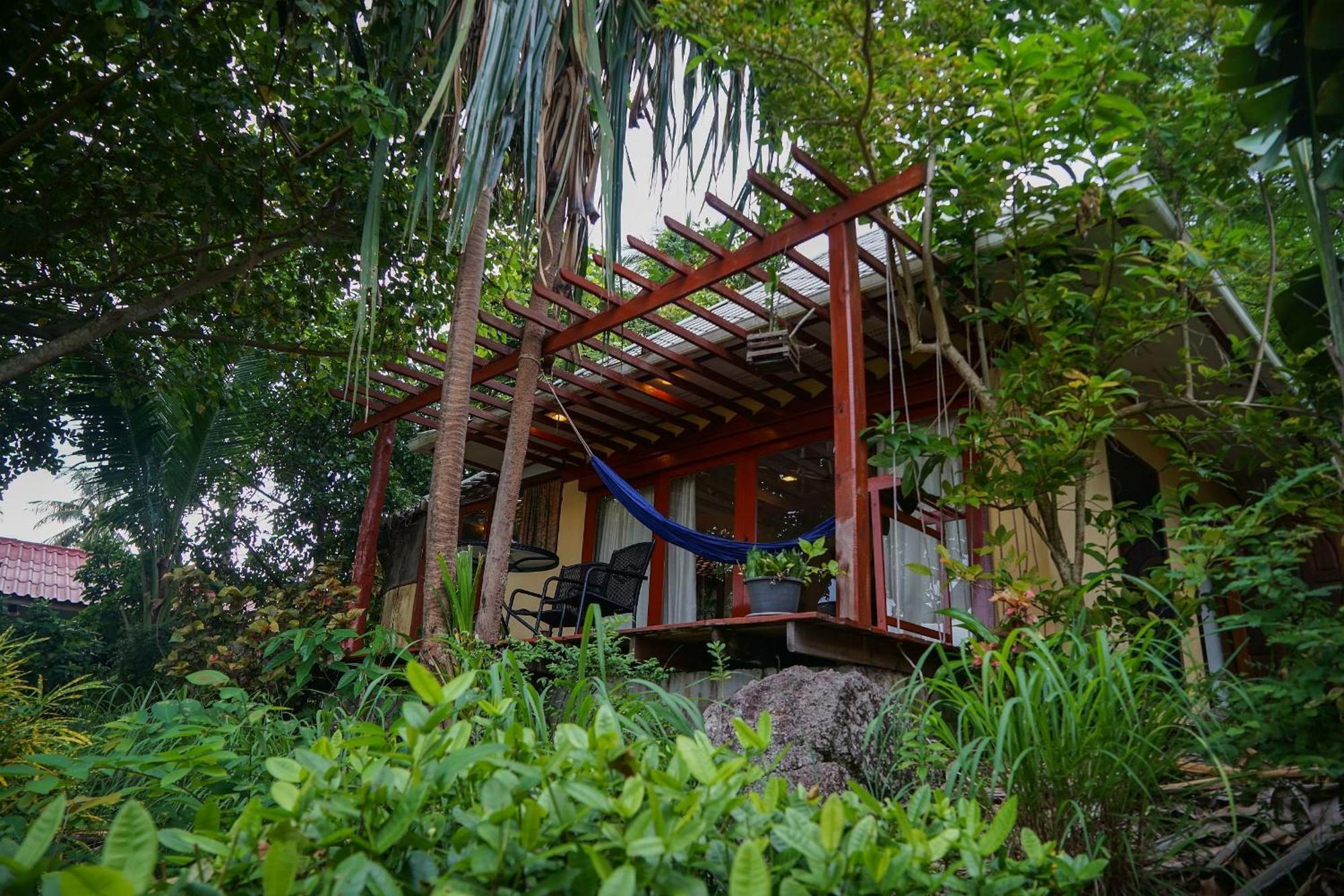 Bed and Breakfast La Cigale Тау Номер фото