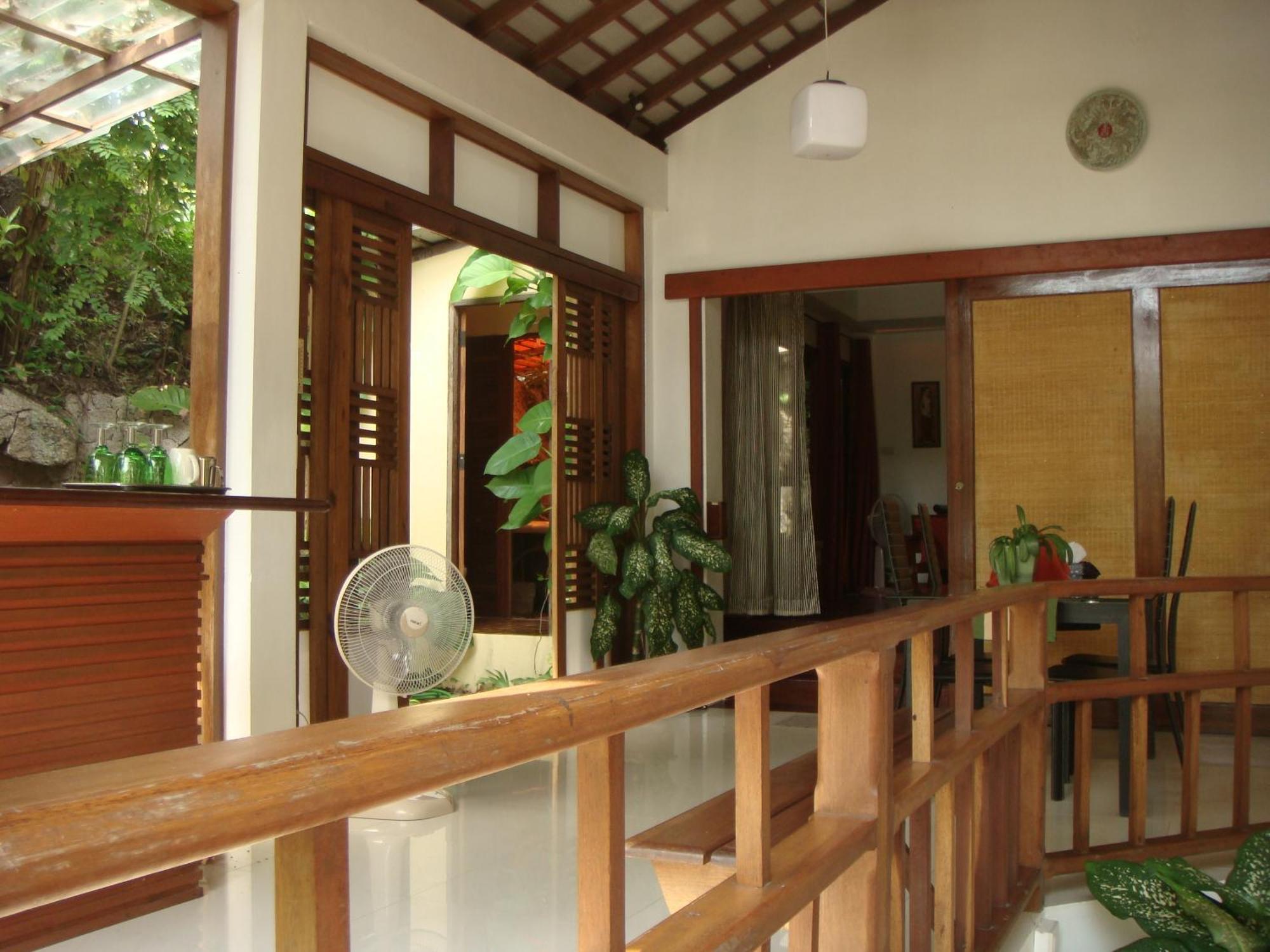 Bed and Breakfast La Cigale Тау Номер фото