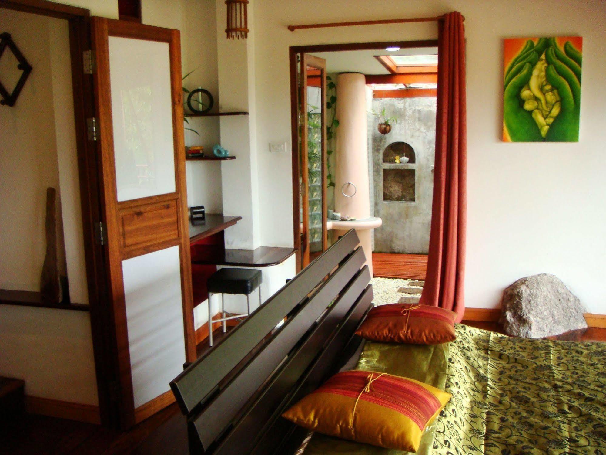 Bed and Breakfast La Cigale Тау Экстерьер фото