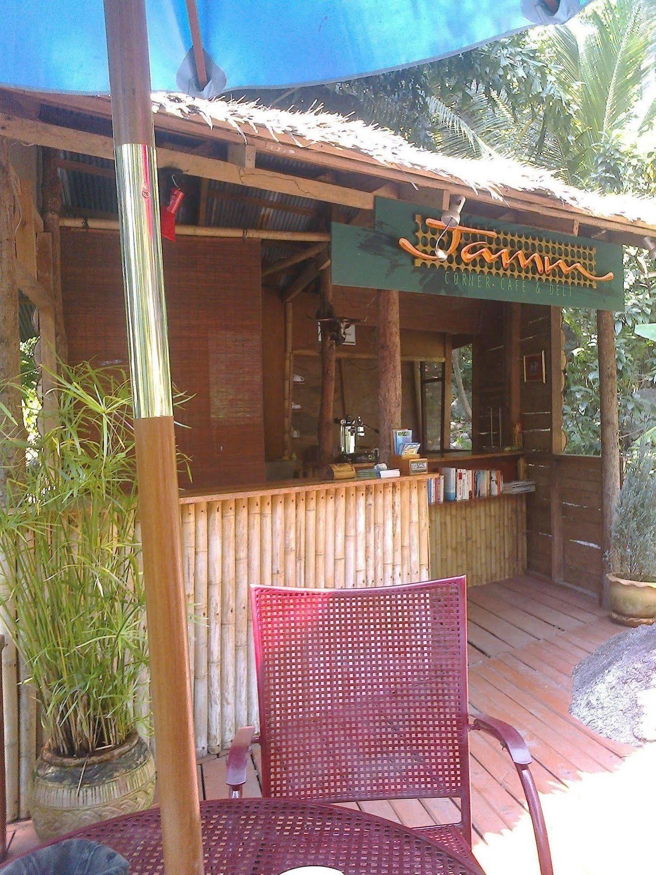 Bed and Breakfast La Cigale Тау Экстерьер фото