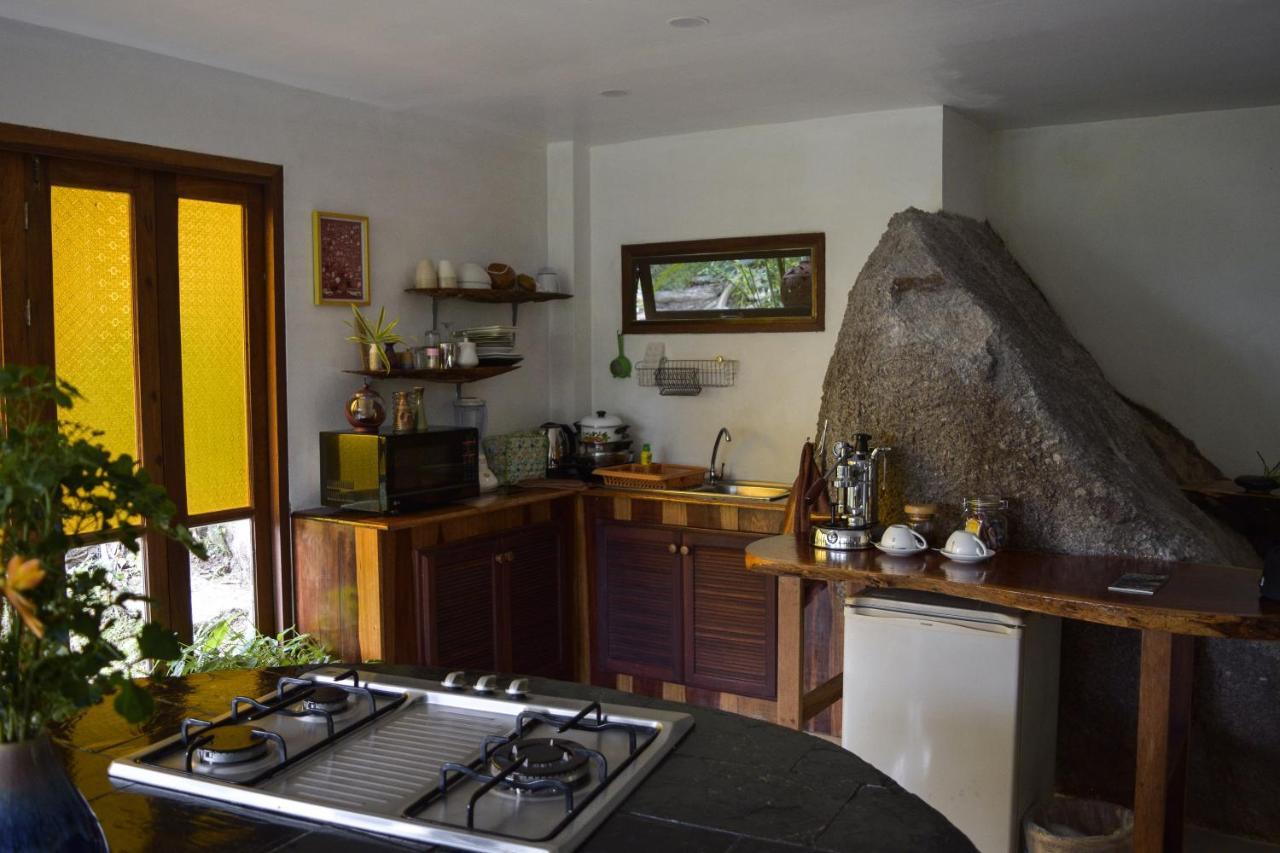 Bed and Breakfast La Cigale Тау Экстерьер фото