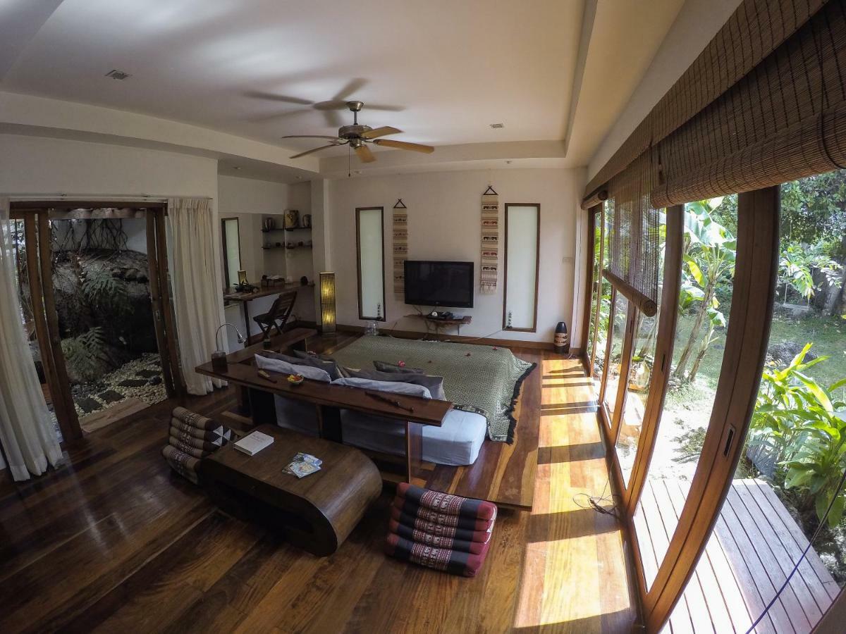 Bed and Breakfast La Cigale Тау Экстерьер фото