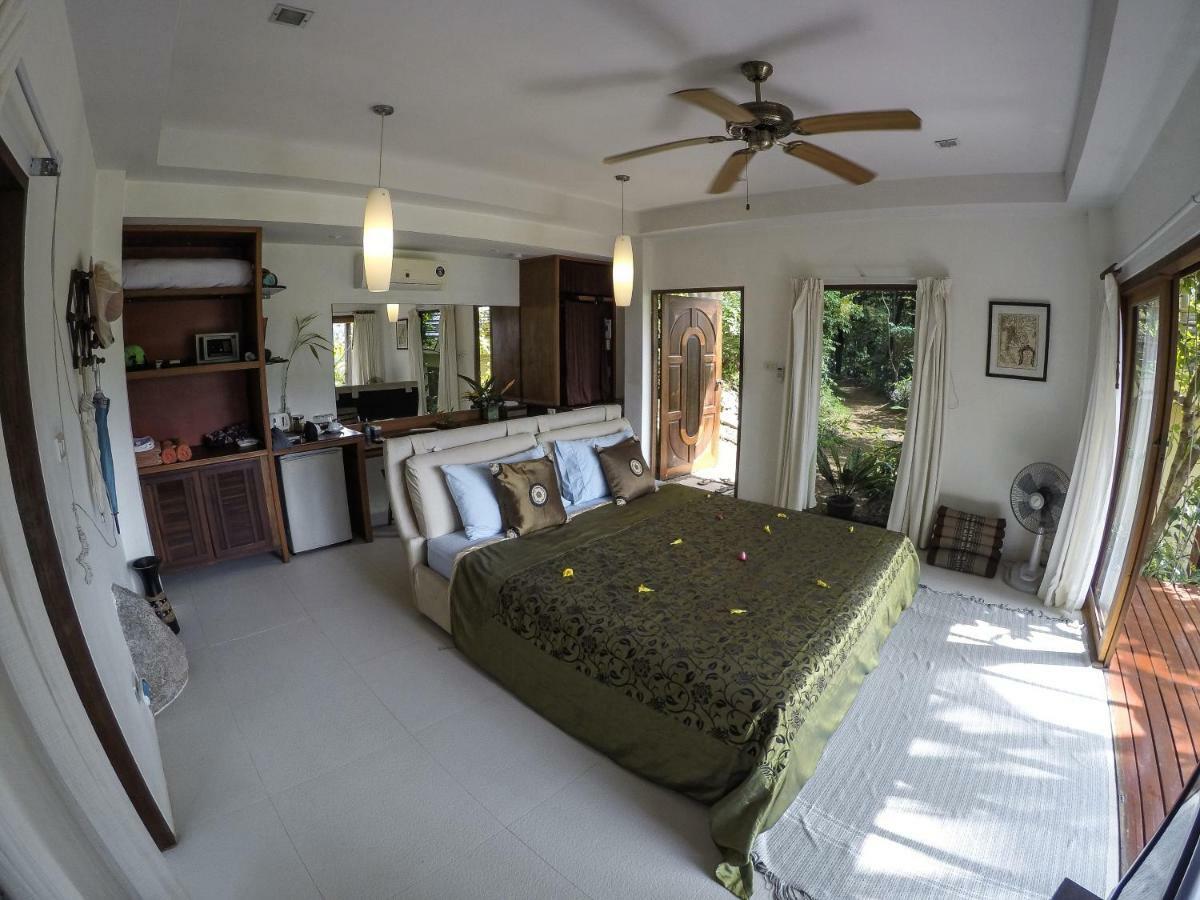 Bed and Breakfast La Cigale Тау Экстерьер фото
